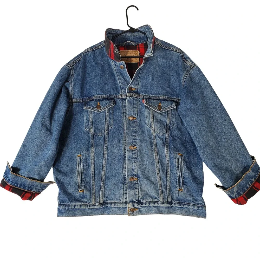 Vintage Levis Flannel Lined Denim Trucker Jacket Made in USA Blue Plaid 70427
